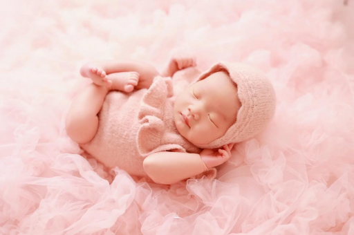 巴彦淖尔宝宝下巴后缩